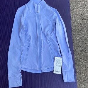 NWT Lululemon Forme II Lavender Dusk Size 6